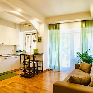 Plant House Eur Holiday home